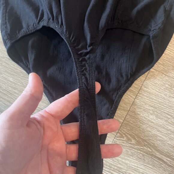 Free People Intimately Bodysuit Women XS Black Thong Snaps Wire V-neck Tie Strap - Picture 5 of 5